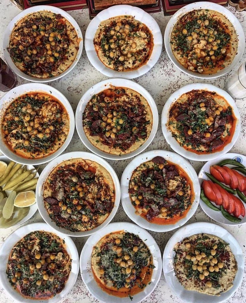 listmersin's tweet photo. Humus, Mersin'de meze değil; bir yemek olarak yenilir. #Humus #MutfakMersinde https://t.co/QGLqBjDyNT