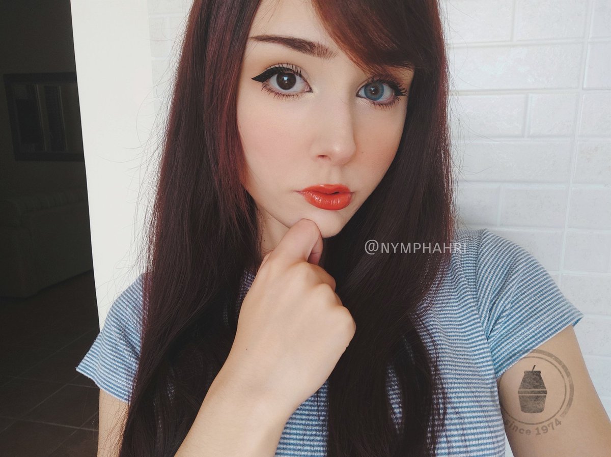 nymphahri's tweet photo. Some casual pictures β€οΈ
Blue lens: @vceebeauty (discount code "nymphahri")
#offcosplay #heterochromia https://t.co/aVfObe9LQ7