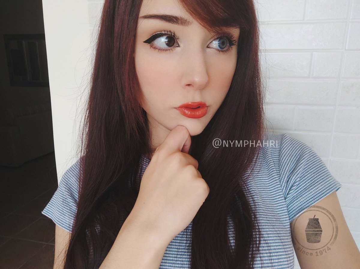 nymphahri's tweet photo. Some casual pictures β€οΈ
Blue lens: @vceebeauty (discount code "nymphahri")
#offcosplay #heterochromia https://t.co/aVfObe9LQ7