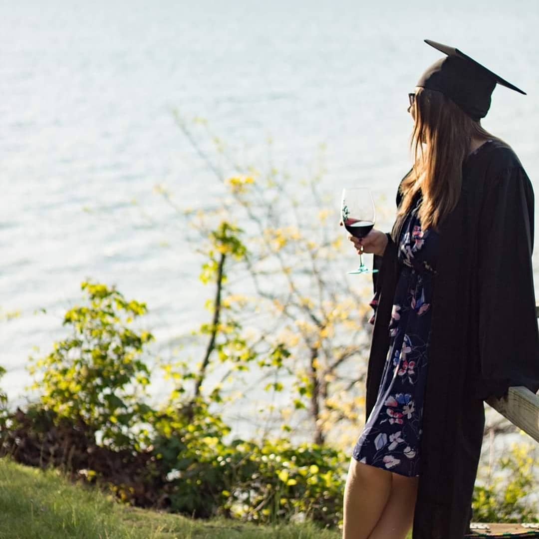 ashleymeier1's tweet photo. "School's out for summer! School's out forever!"
It's been fun, @slipperyrocku. 💚 Now it's time to move on 😢🙂. Many mixed emotions but so grateful for all the crazy memories made with my SRU peeps. I love all y'all. 💚
#SRU20 #srugrad #CommLife https://t.co/QcOhe1Vx0j
