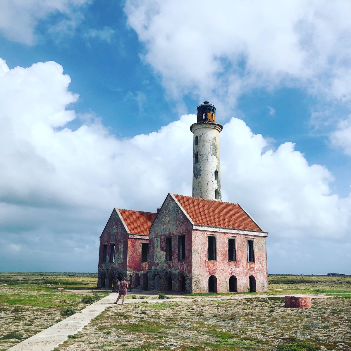 Snapped this photo of the lighthouse on the uninhabited island of Klein Curacao ! We are born to explore ! . Sharing a little Caribbean Sunshine. Stay safe. . . IG: @caribbeansunshine2.0 . . . #Curacao #feelitforyourself #staysafe #lighthouse #potd #caribbeanlife #caribbean