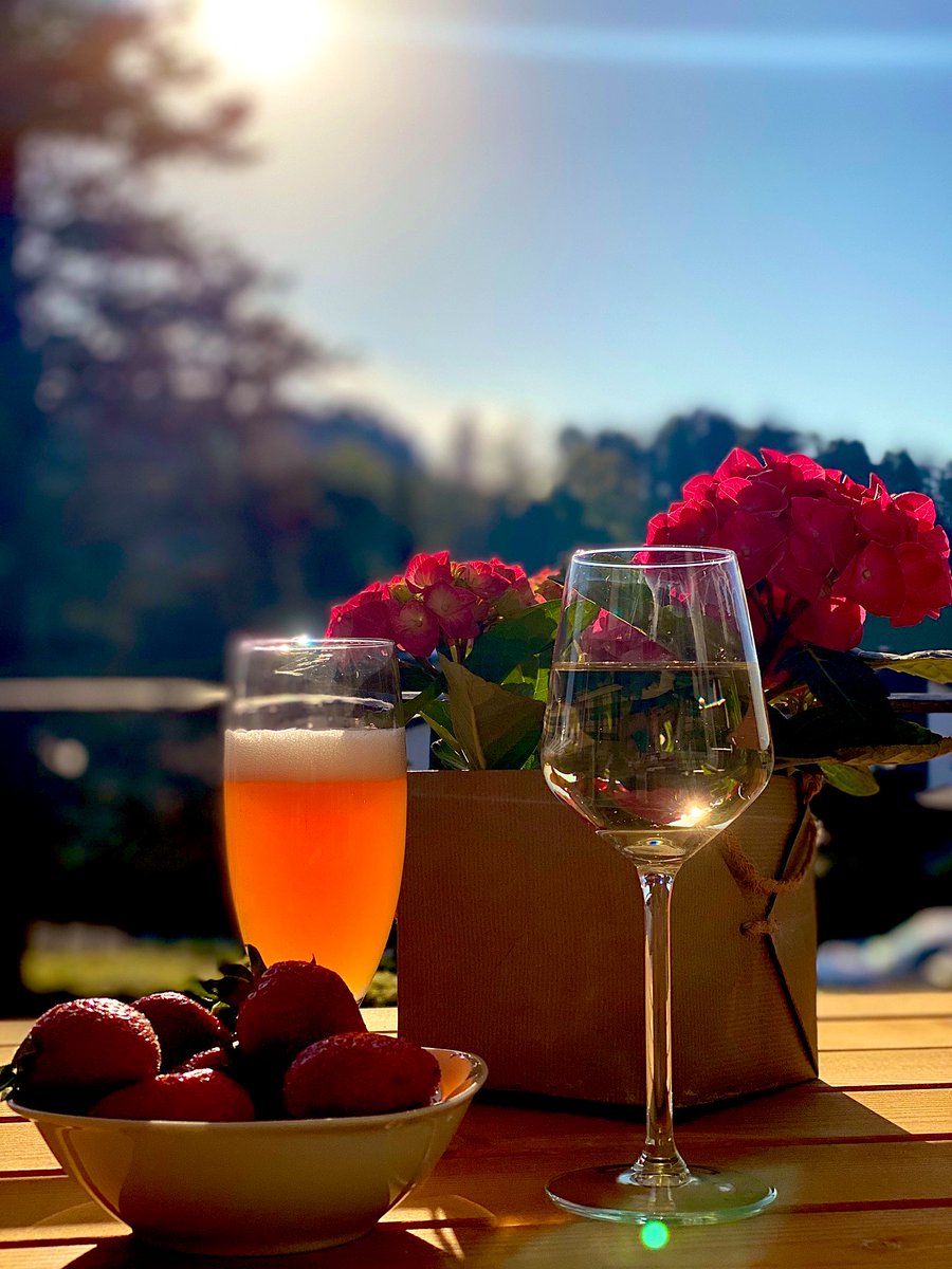 Den Abend genießen 😊 
#balkon #samstag #sommer #wein #bier #allgäu #sonne #bayern
