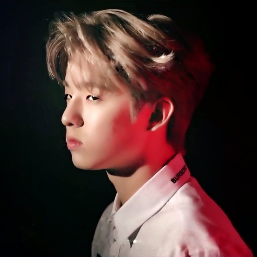 colleemon's tweet photo. PRINCE PARK JAEHYUNG COMING THRU ๐ฉ๐ฉ๐ฉ
#DAY6 #๋ฐ์ด์์ค #The_Book_of_Us #The_Demon #DAY6_Zombie #Day6Edits https://t.co/Emu4DksebA