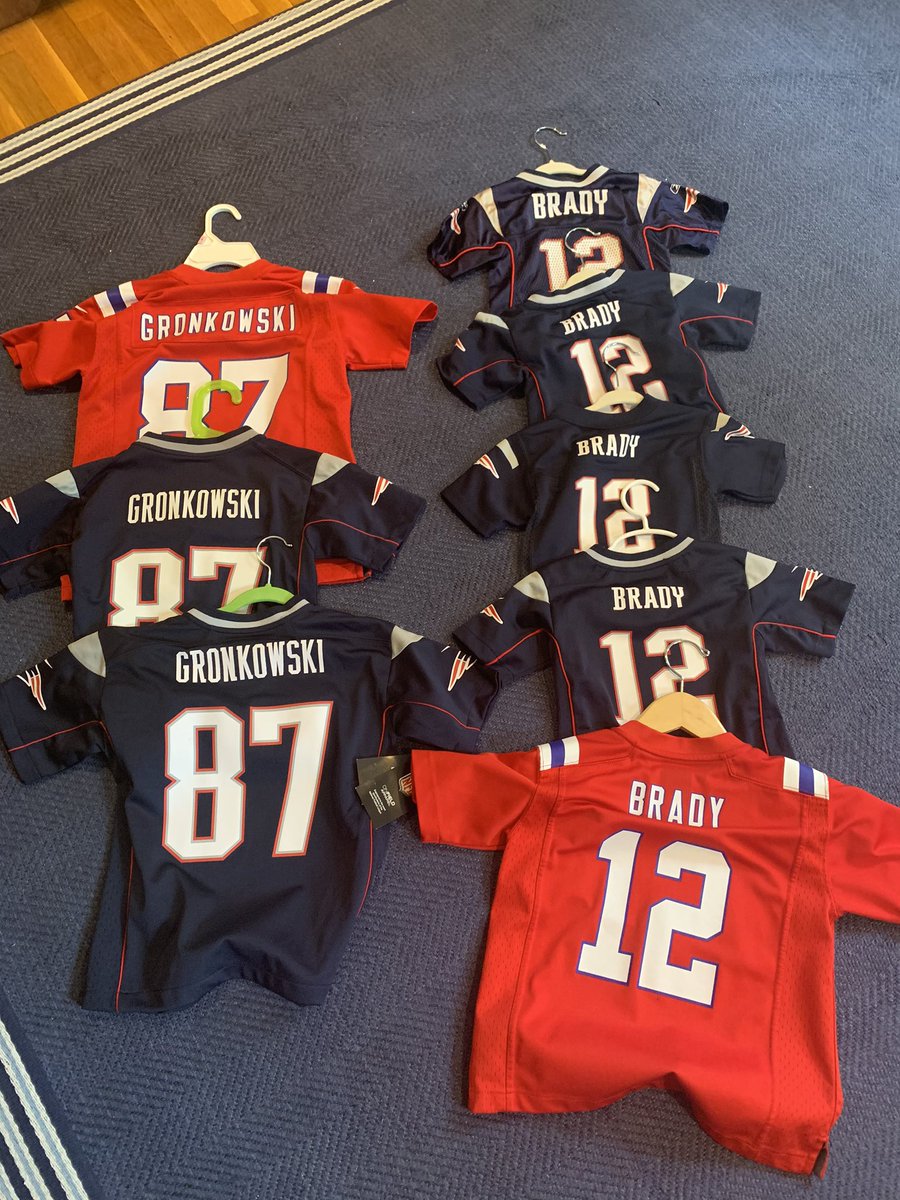 JeffCournoyer's tweet photo. As if cleaning out the kids’ closets wasn’t painful enough already https://t.co/QajadDZ8Fq