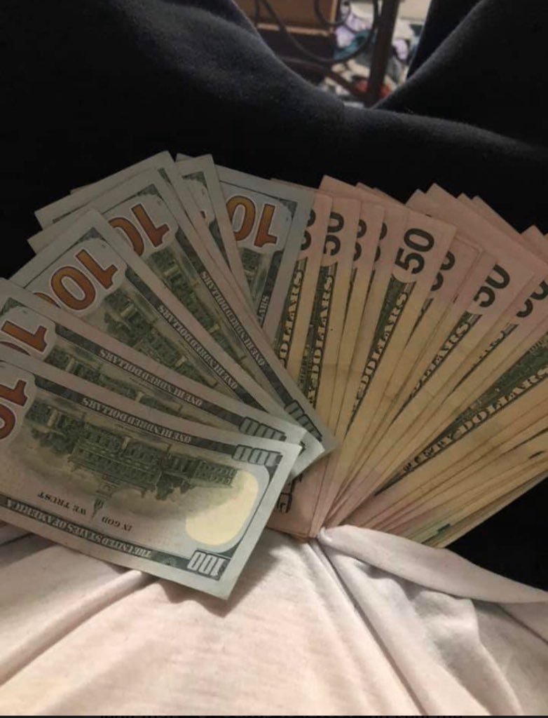 daddyrichardcli's tweet photo. Opportunities come but once ...DM to get 100$ daily allowances starting from today....#SugarDaddySerious #SugarDaddys #SugarBabiesNeeded #cashapp #paypal #paypig #SugarDaddys https://t.co/jK7hxVKFeE