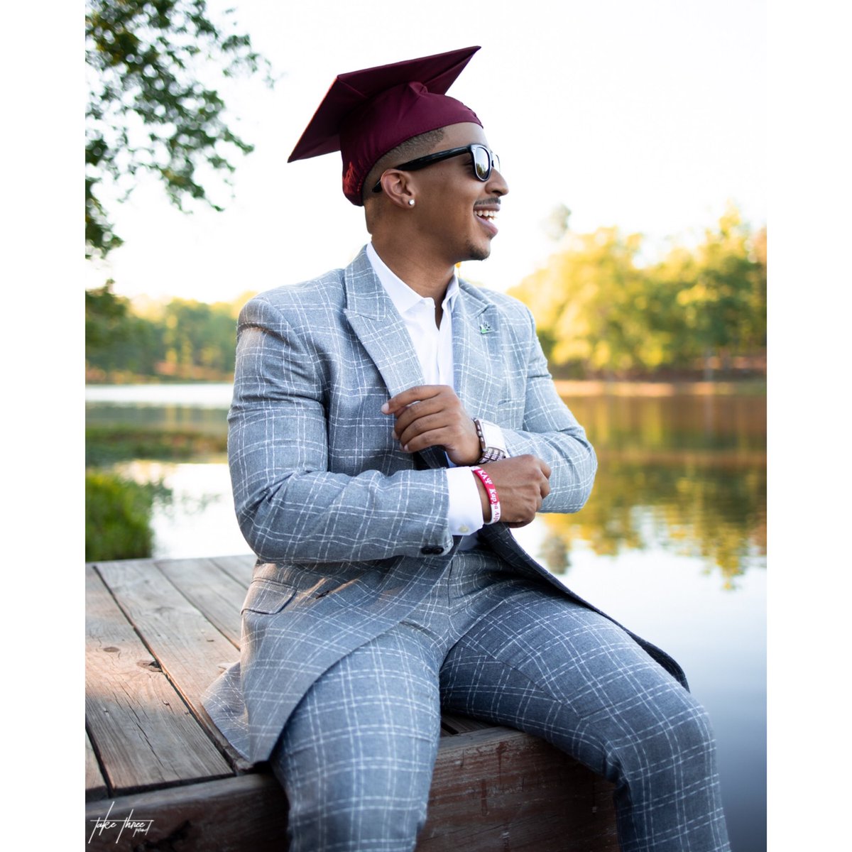 __swaggyd's tweet photo. I didn’t come this far to only come this far. #marathondon 🏁🎓 https://t.co/9RyJ3lVcy6