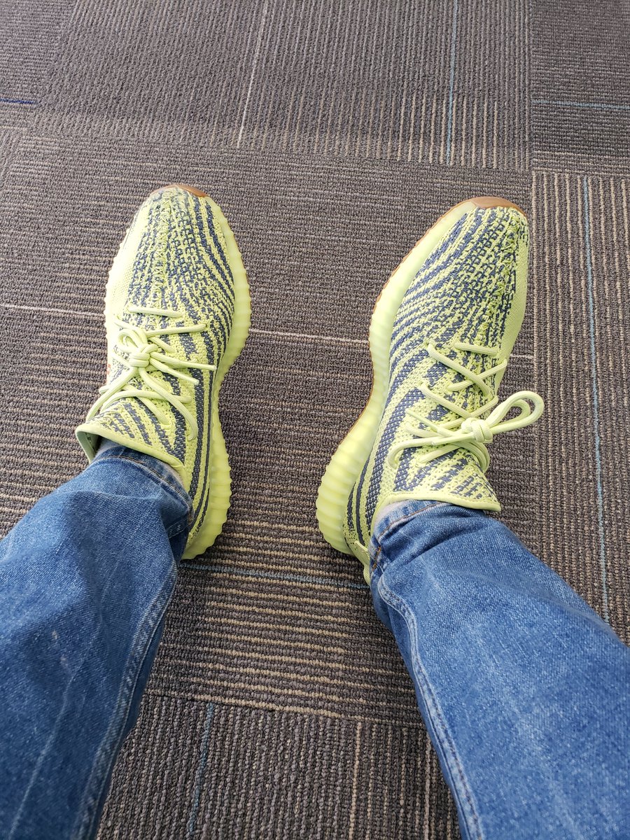 Today's MOOD, could never go wrong with a pair of YEEZY. #kickbackSaturday #sneakerhead #shoegame #kicksonfire #kicksoftheday #NYNJStateofMind