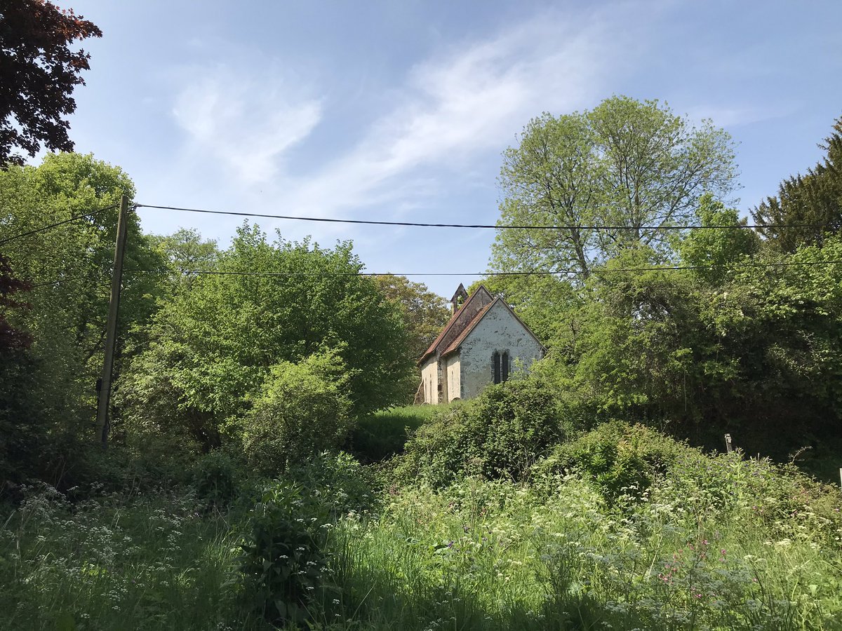 EngChurchPics's tweet photo. St. Mary, #Chithurst, West #Sussex. Built, it is said, on a pagan burial mound overlooking the River Rother, some time before 1086 when it was mentioned in Domesday. The church was granted an exemption from taxes by Pope Nicholas in 1291 because of its extreme poverty. https://t.co/QBXlou6yxD