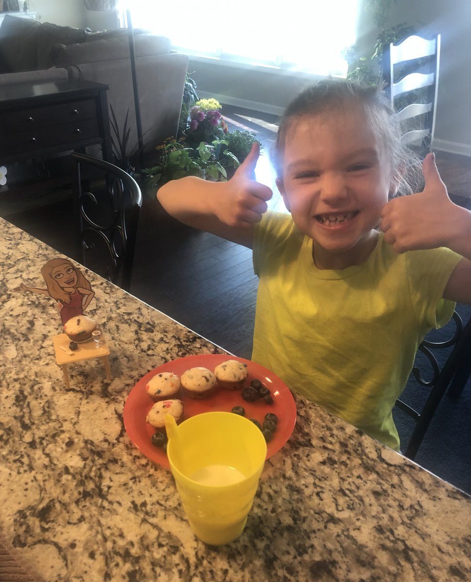 MiddletonFES's tweet photo. Anyone else having breakfast made for them this morning by their teacher? Thanks @HeatherA91185 for a fun #NTI weekend! This @BatesElemJCPS bear is having a blast with Flat Atkinson 💙 https://t.co/tj6TrozZoC