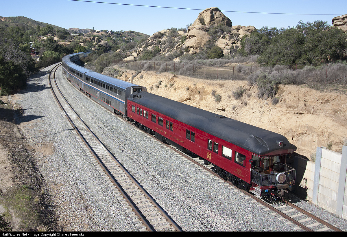 AAPRCO's tweet photo. Here's a really cool car for #NationalTrainDay: The #PrivateVarnish Cyrus K. Holliday travels on @Amtrak's Coast Starlight in Simi Valley, CA, on 26 January 2017.
π· Charles Freericks
#Amtrak #Trains #Railroads #Travel #History #CA #California #SooLine
https://t.co/tUvRQJuOWO https://t.co/FnFCrGpdaE