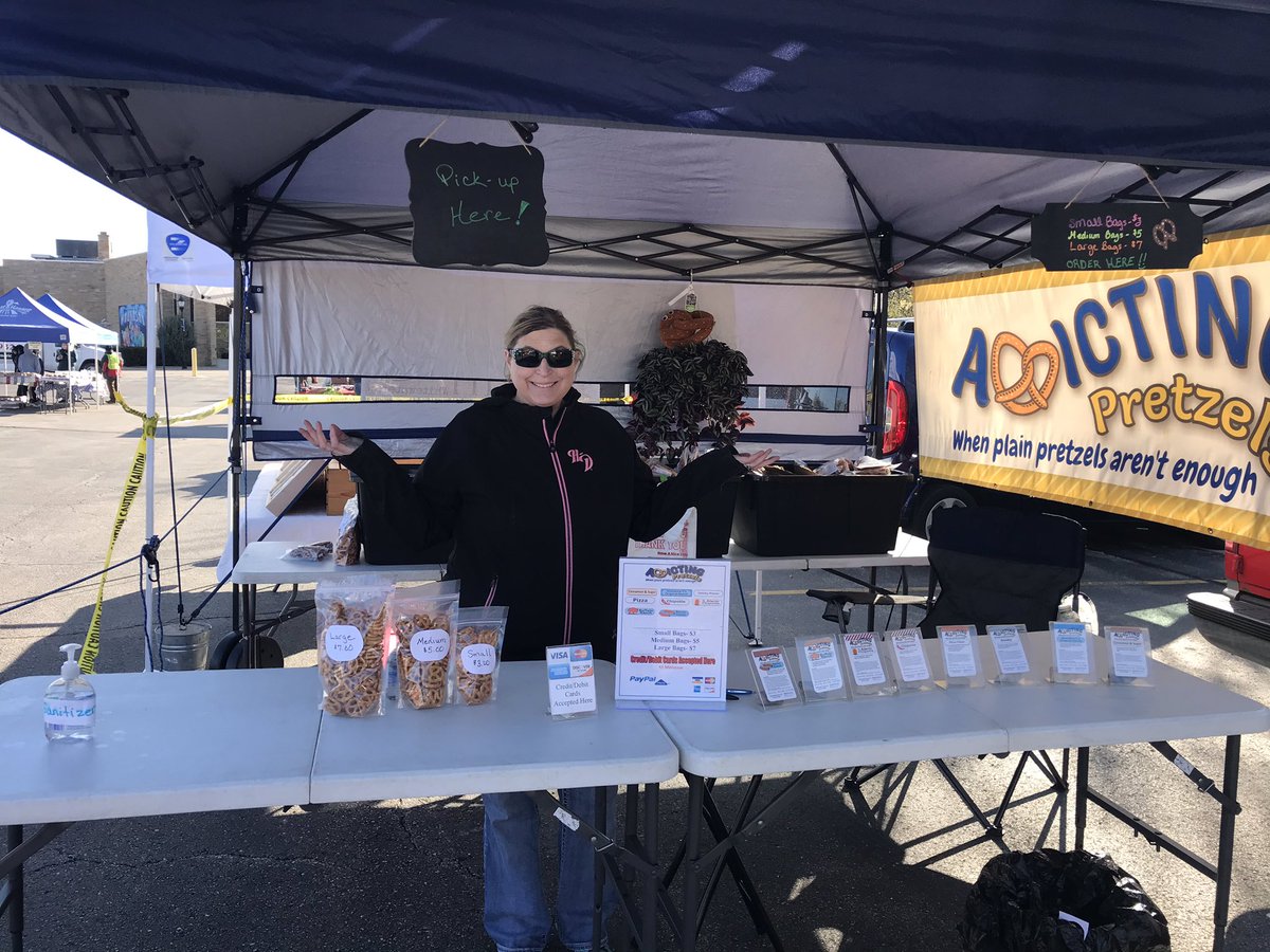 Good morning Pretzel Addicts!! It’s a balmy 37° at the Waukesha Farmers' Market right now (8:07am). Dress warm to come see your favorite vendors! It actually not too bad if your in the sun. 😀