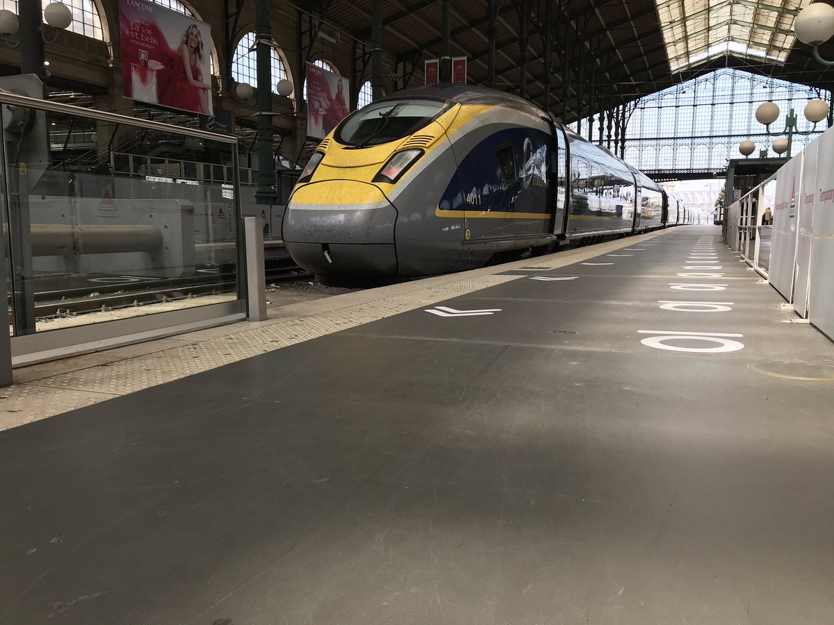 EurostarIrshaad's tweet photo. #es9022 arrived in Paris Nord, platform 9 @ 15:02 CET. https://t.co/LFH6sm3lYE