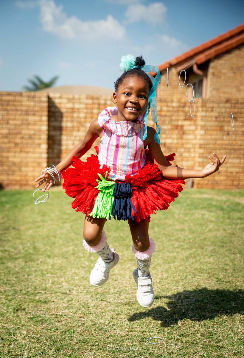 halamakev's tweet photo. Both my girls (Amani and Safari) wish you a happy birthday @ShoMadjozi #ShoMadjoziDay https://t.co/a9NolS7HIk