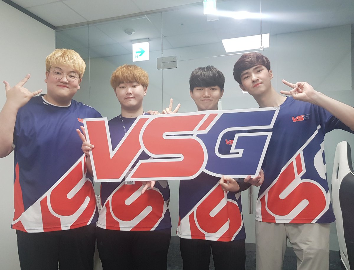 vsgteam's tweet photo. #TEAMVSG #PUBG 팀이 BSC 2020 SEASON 2 에서 최종 우승을 차지했습니다! 😭
팬 여러분들의 응원 덕분에 우승할 수 있었습니다!
앞으로도 꾸준히 좋은 모습 보여드릴 수 있도록 노력하는 VSG 되겠습니다! 감사합니다! 👏👏
#Starlord #Hulk #Menteul #WICK2D #Foxy #VSGWIN 🔥 https://t.co/O91IJHSoGb