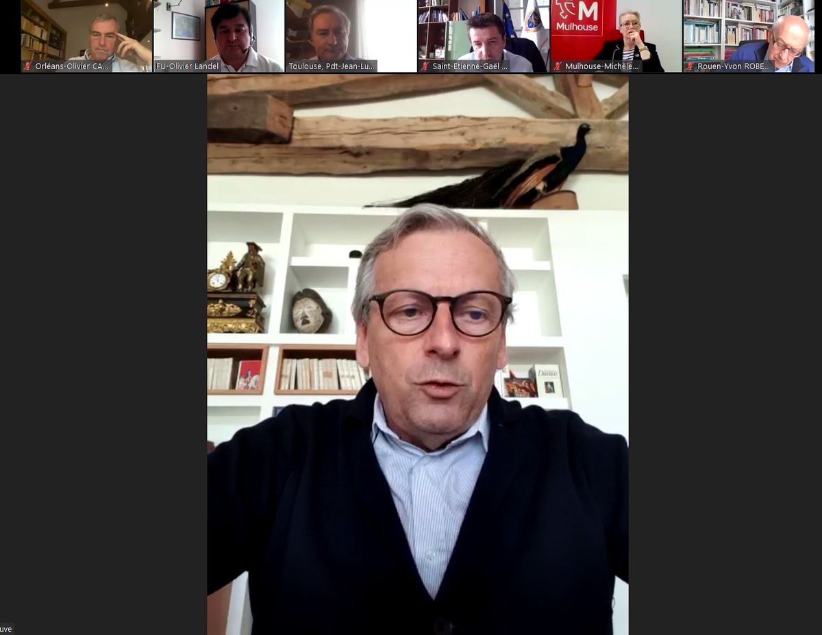 Avec <a href="/jrcazeneuve/">Jean-René Cazeneuve</a>, les maires des grandes villes et présidents d'EPCI échangent sur les pertes de recettes et des dépenses engagées face au #Covid_19.

Notre rôle est essentiel dans la relance éco. Nos capacités de financement et d'investissement doivent être préservées.