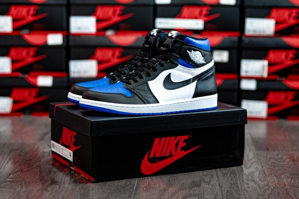 air jordan royal toe foot locker