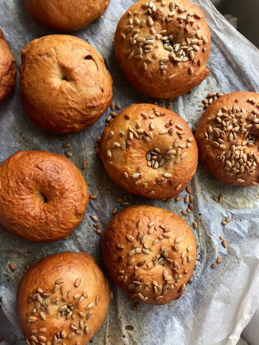 DeesidePantry's tweet photo. Love a new lockdown challenge! The base recipe for these little dough babies (half cinnamon and raisin, half sunflower and cranberry) is another from The Weekend Baker by @PaulHollywood - a favourite on these lazy afternoons 🥰 #bagels #saturday #keepcalm #bakeon #newdawn #newday https://t.co/IVMFP8zCzq