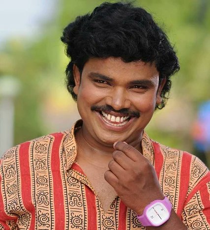 jonnavithula_RR's tweet photo. వెండితెరపై మండుతున్న నక్షత్రం(BURNING STAR) సంపూర్ణేష్ బాబుకి పుట్టినరోజు శుభాకాంక్షలు😀 @sampoornesh https://t.co/rLBbcbl5pY