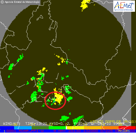 AEMET_Aragon's tweet image. Radar Doppler PPIWD y Radar 2D 15:20 HL.  Se detecta convergencia y posible estructura de #bowecho en la célula en la frontera de #Teruel y #Zaragoza, pero no se aprecian condiciones de SP. Más débil la célula que llega hasta #Zaragoza