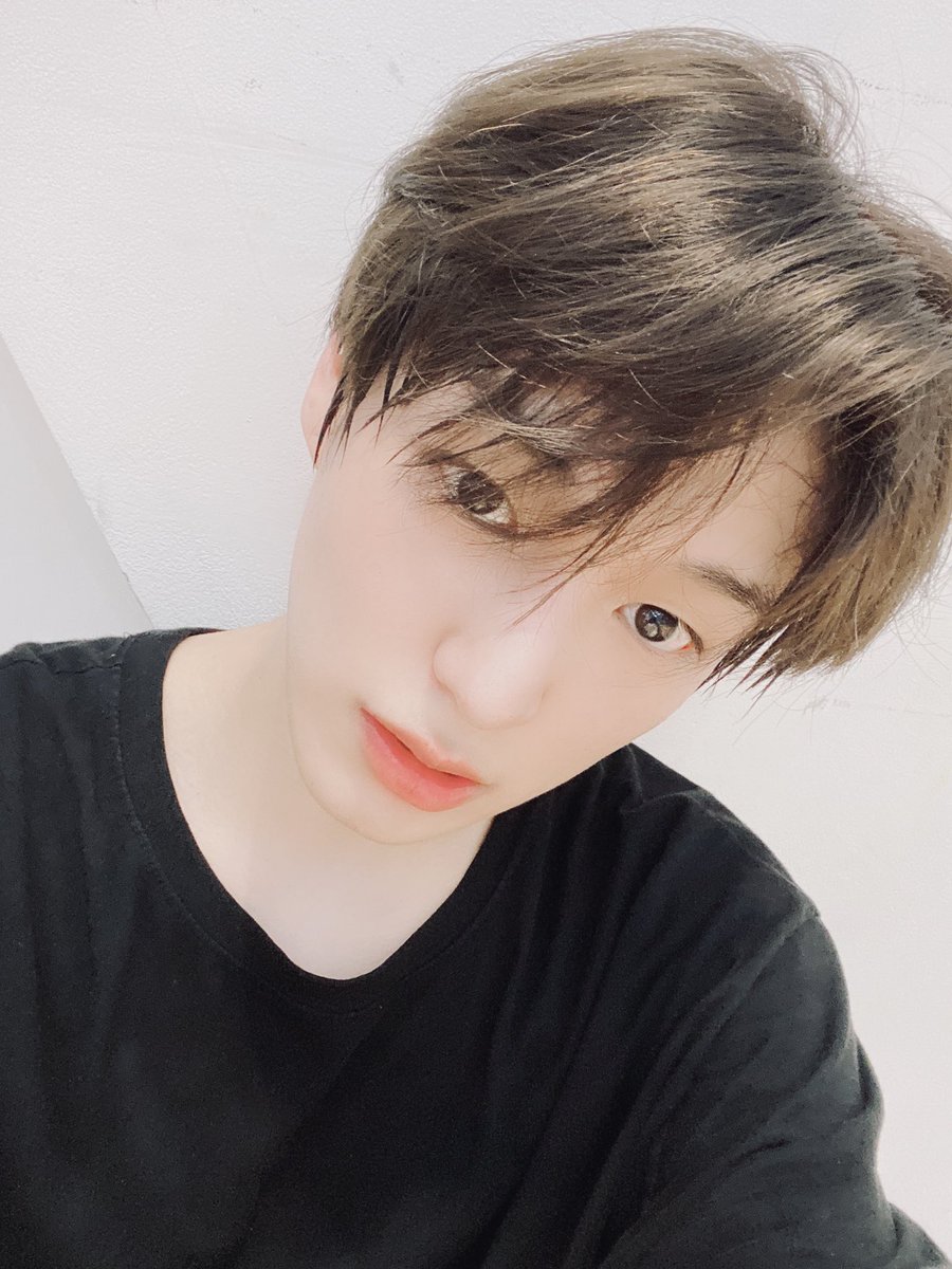 NewWorld_VICTON's tweet photo. [#찬]
힘들다아아...💦🖤-@ https://t.co/VUq7NgsquH