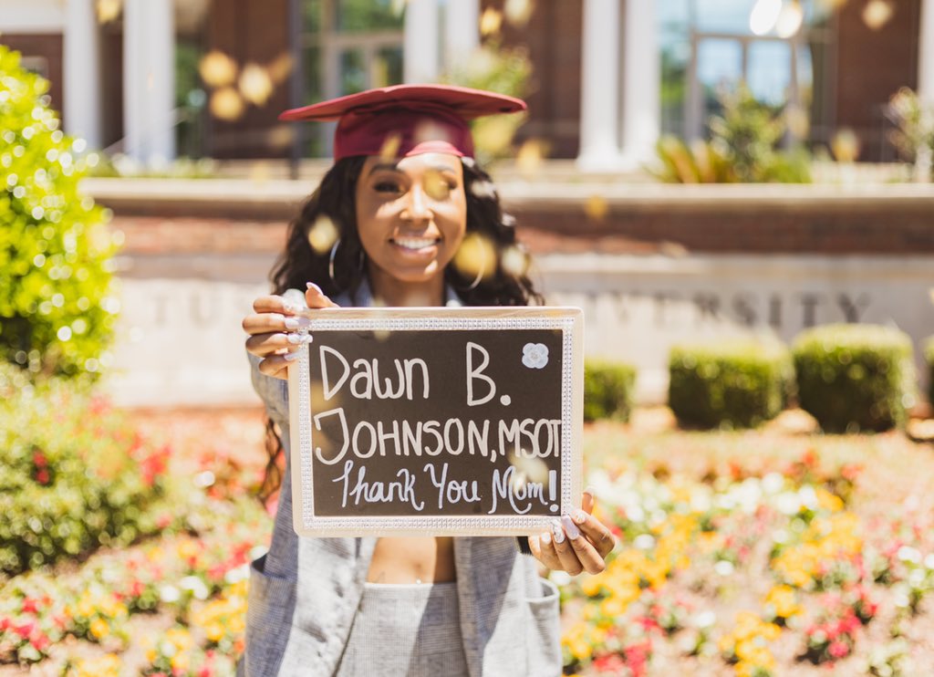 Mastered this shit at 22. Never settle for less because the odds are built against us.

Dawn Johnson MSOT ✅

Chicago raised me but Skegee taught me that I have no ceiling. It only gets better from here. #BlackGirlWhiteCoat 
OTR/L coming soon🔥🌟