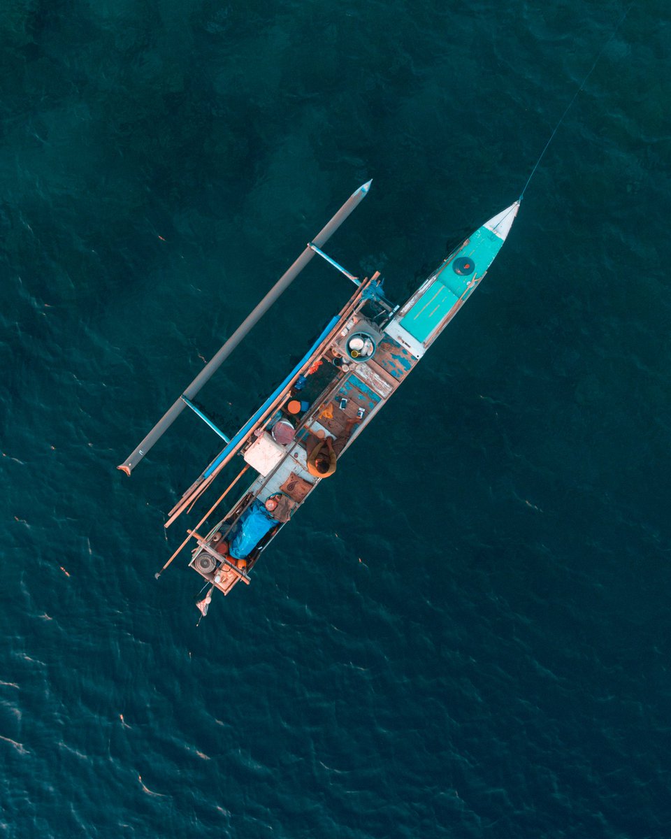 Gabut di rumah berminggu2 terus keluar ke pantai deket rumah. Nyari2 tambahan buat perbanyak porto di situs microstock!

Foti diambil pake drone yg dibeli tahun 2016 dan sekarang udah balik modal berkali2 lipat 😁