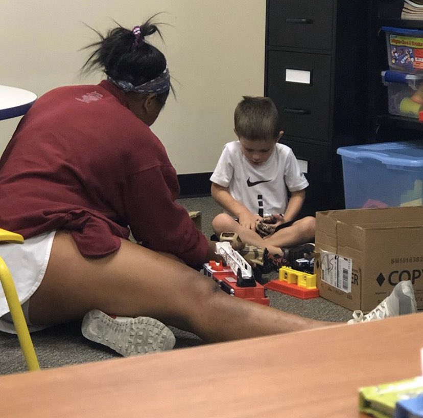 PLDFastpitch's tweet photo. Senior Spotlight: Yanna Marrow played at Dunbar for 5 years. She is going to Pitt to play softball &amp; plans to major in speech pathology. Last year Yanna hit .375 with a slugging % of .625. Yanna will do big things wherever life takes her! #GoDawgs https://t.co/5YHDM6cCpe