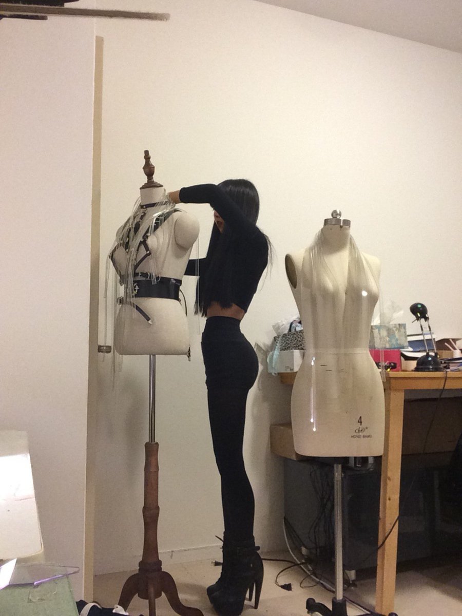 creepyyeha_'s tweet image. Throwback to when I started Creepyyeha in my parent's basement!!