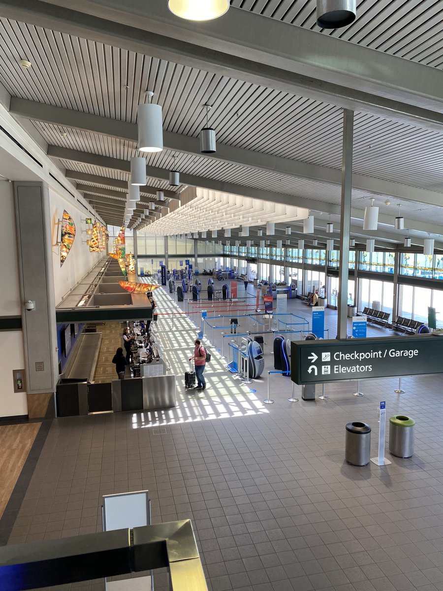 megynkelly's tweet photo. A look at the airports I traveled thru for the Tara Reade interview. Never seen anything like it - these were all mid-day, weekday. https://t.co/mAFcRQmyhb