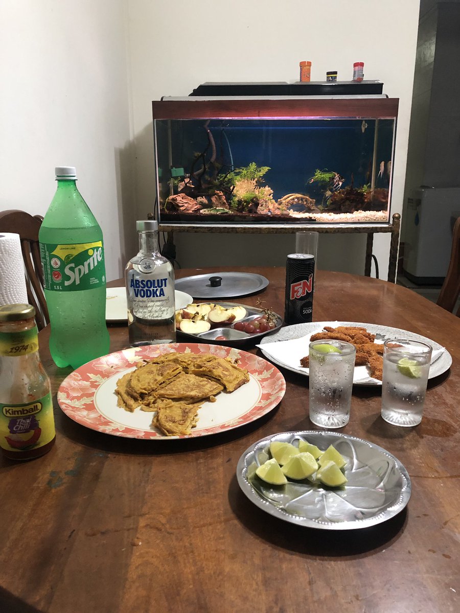 BNVtweets's tweet image. All mega bros cheers ....#30GloriousYrsForIHJVAS #29YearsForIHGangLeader @OnlyForMegaStar @ArjunDhfc @Abhiram93340392 @Yevadu_ @VenuCharan4U @alwaysraj143