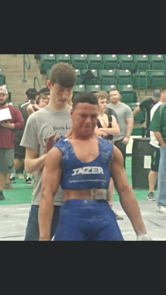 Today’s senior is powerlifter Daunte Cuffie. Daunte, Badger Nation is very proud of you! Thank you for being such a dedicated student-athlete.