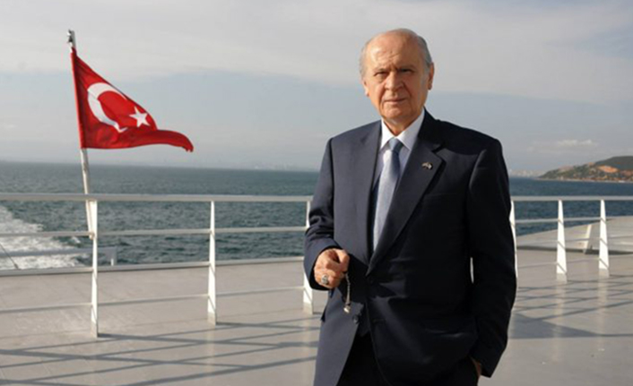 "Devlet sensin, alayı bilsin.."
Lider Bahçeli