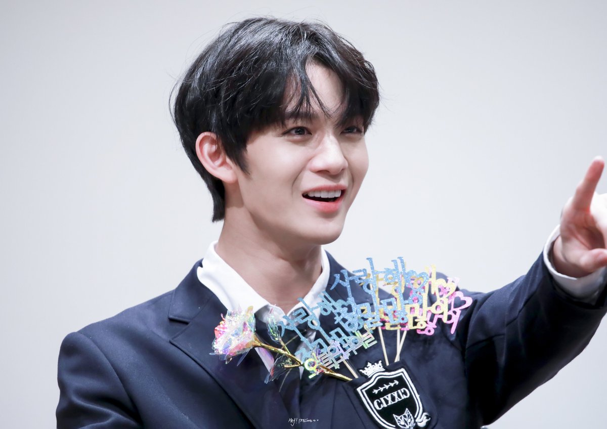 preciousbae0510's tweet photo. 진영아스물한살됨생일너무축하해
#팬바라기_배진영_생일축하해 
이렇게몇년마다같이생일축하해주는거너무좋아
#BAEBAE_21stBIRTHDAY
행복하고사랑해

#CIX #씨아이엑스 #배진영 #BAEJINYOUNG https://t.co/ztS0NZL5WM