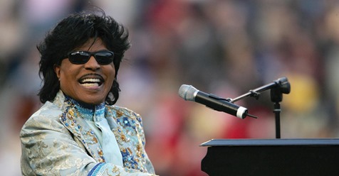 CBSNews's tweet photo. JUST IN: Little Richard, rock 'n' roll pioneer, has died at 87 https://t.co/zY6Cyr9Rtl https://t.co/tZ2Q0MC2Q2