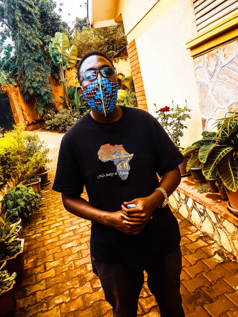 My sister Rose 0781960282, who is a tailor has some African print masks double sheet at 4k. Please support her hustle🙇‍♀️. Real cotton. Reusable. Wash with soap, iron and you are good to go. In all sizes. If around Kireka, Kajjansi and Kyaliwajalla🤳 if taking over 4. Thank You🙏