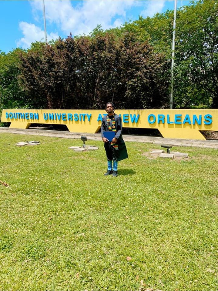 geauxnatural's tweet photo. 🎓Happy Graduation Day 👨🏾🎓
I love you son,
Your Biggest Fan,
M🥰M
#MotherOfASon
#ProudMother
#SUNOGrad
#6400PressDrive
#ClassOf2020
#HBCUPride
#HBCUGrad
#LikeMotherLikeSon
#SUNOAlumni
#TRIOWORKS
#InspiteOf
#YOUDidIt
#UnconditionalLove
#LiveYourDreams
🎓👨🏾🎓💙💛🤺 https://t.co/pbg6s2M25i