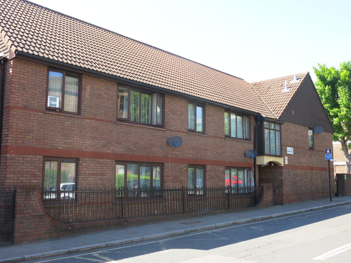 5/ Mandela House on Virginia Road is retirement housing managed by the Gateway Housing Association. It was officially renamed after extensive modernisation in 2016 on the 26th anniversary of Nelson Mandela’s release from prison.