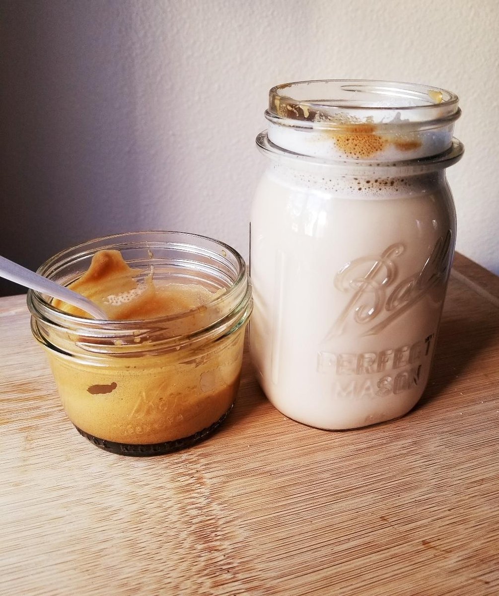 TemporaryWaffle's tweet image. The Dalgona Coffee experiment #ontheblog today ☕

temporarywaffle.blogspot.com/2020/05/hoppin…
.
#dalgonacoffee #dalgonalatte #dalgonacoffeechallenge #dalgona #coffee #latte #cappuccino #drink #dalgonacoffee☕️ #makingdrinks #dalgonacoffeeathome☕️ #fun