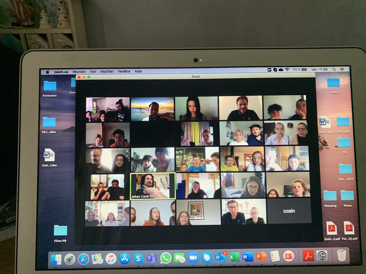 Plus de 60 joueuses rassemblées pour la réunion de lancement du collectif france u16 féminin!!! Ça donne confiance pour la saison prochaine en attendant le retour sur la glace! @jbchauvin81 <a href="/PREZ66/">Jerome PEREZ</a> <a href="/Hockey_FRA/">Équipes de France Hockey 🏒</a>