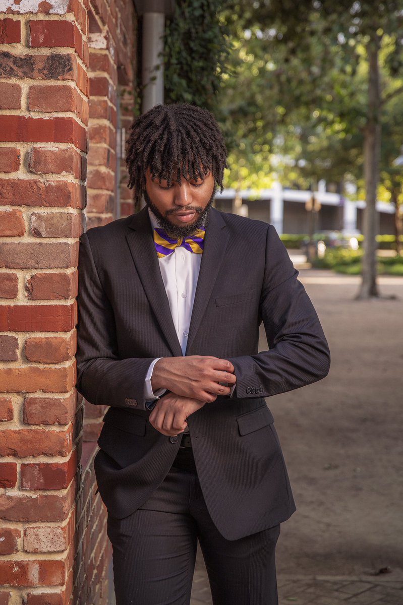 ChrisJGowens's tweet image. Just a kid from PA l, I’m so glad I chose PVAMU to be my home for my college career! Got to go to some amazing places and meet so many amazing people! To my PV fam we goin onwards and upwards!! PANTHER PRIDE💛💜 #PVAMU20 #GradSzn