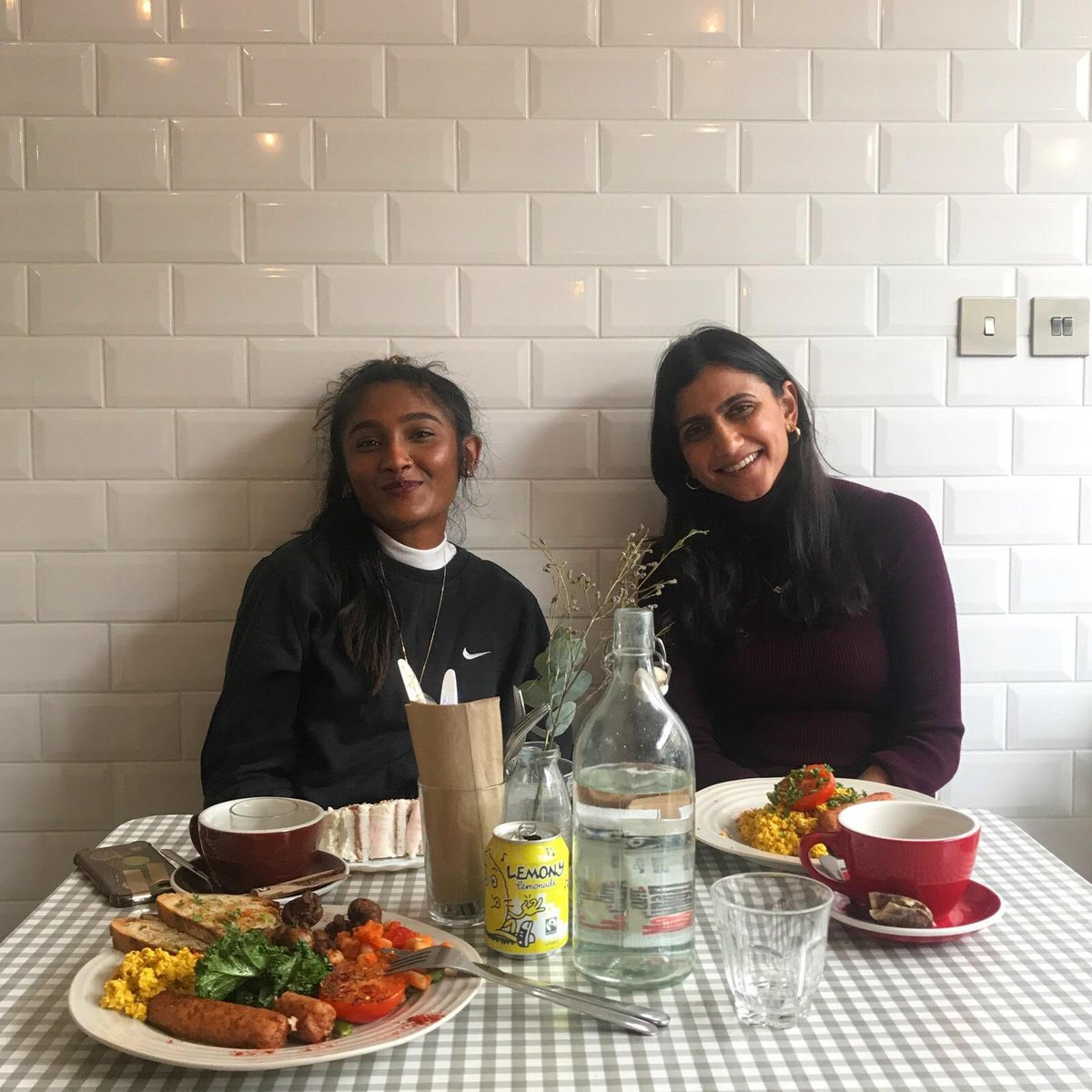 +that was making me question my place in film exhibition.  @heavier_things linked me w/  @gabrielledlp &  @ZarinaMuhammad + we had a chat abt an idea I had 4 a public programme thinking this thru. We had brunch + Z ate cake + said "why does it have to be public?" G took this pic