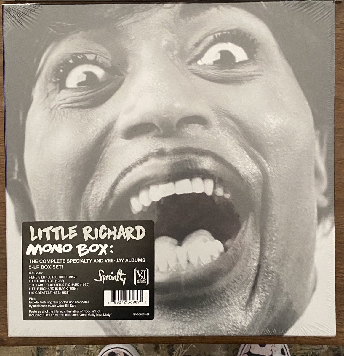ringostarrmusic's tweet photo. God bless little Richard one of my all-time musical heroes. Peace and love to all his family. 😎✌️🌟❤️🎵🎶💕☮️ https://t.co/H2lzKbX3tm