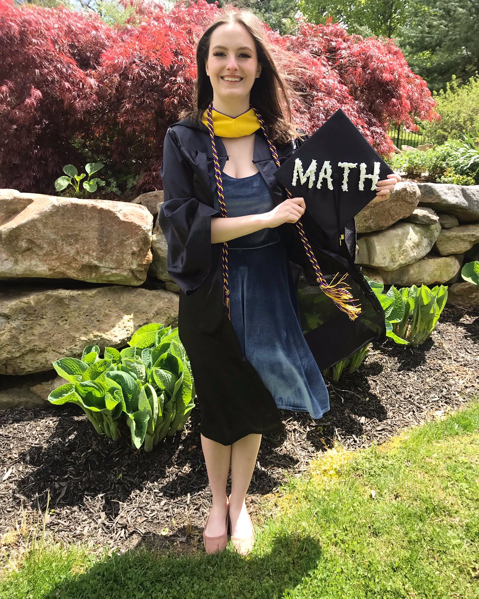 cheesejuul's tweet photo. I thought my math hat could use an upgrade. I graduated with a BA in 3 years and I ran to be a delegate for Yang while still in school. If I can get the #YangGang to help @AndrewYang notice this, it would mean the world to me! 💙 https://t.co/ZwWBqkev5A