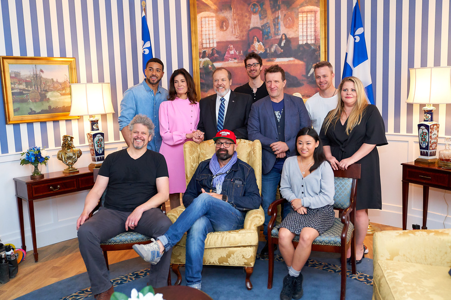 francoislegault's tweet photo. Suggestion pour confinés pour chasser l'anxiété.
J'ai vu la série La Maison-bleue, sur ICI https://t.co/XttOJL9qks.
Faut jamais rire des politiciens...sauf que ceux-ci sont particulièrement drôles.
Bons flashs de Ricardo Trogi, Daniel Savoie, Louis Morissette et François Avard. https://t.co/lpZqdKlbUv