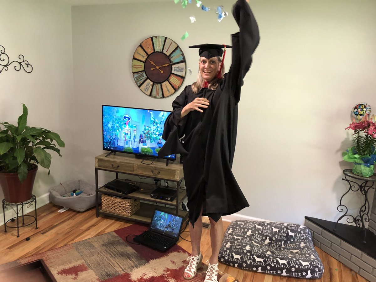 kristenlee816's tweet photo. I’m officially a graduate of Regent University School of Divinity and an ordained minister. All glory to God. @RegentU #regentgrad2020 https://t.co/r0yONaYdPn