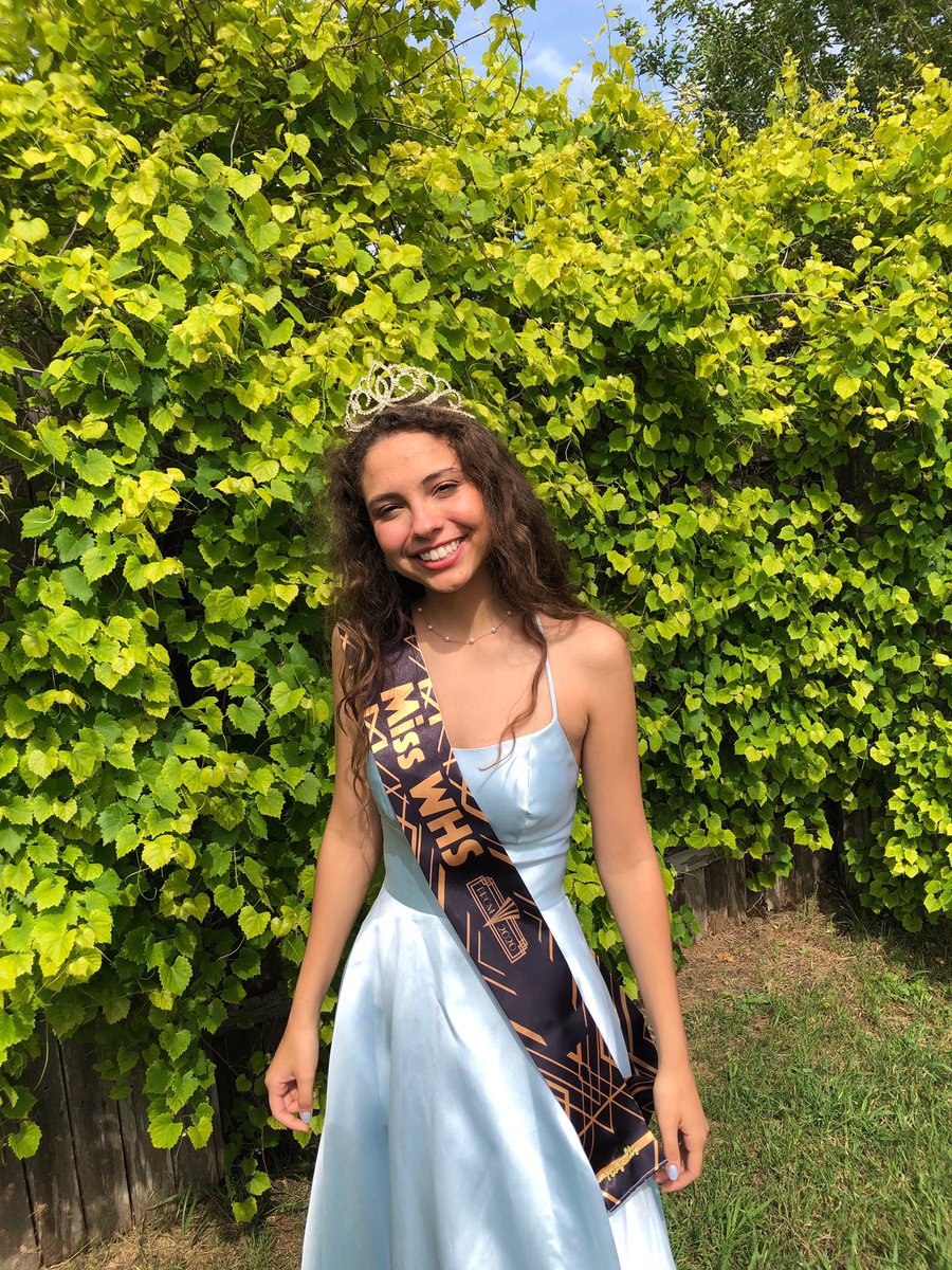 WHS_PromPlanner's tweet photo. Congrats to Naomi Hollar on being crowned Miss WHS 2020! @WimberleyHS @whspracticums @TexanBand https://t.co/oHNNoMvPXq