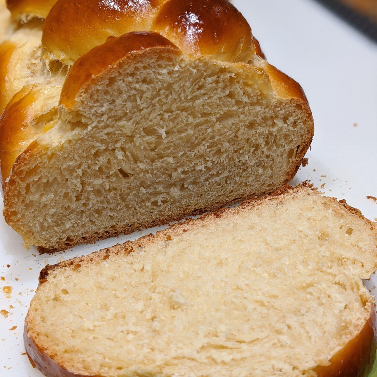sandratyan's tweet photo. Every once in a while I feel like baking something savory instead of sweet. Braided a 6 strand challah that was unfortunately too big for the toaster oven 😞 Dreaming of the day I get to bake with a full size oven! #baking #bread #challah https://t.co/7q7J5gfmjT