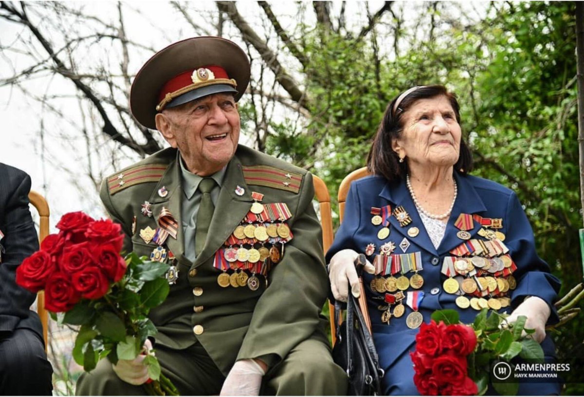 armenia's tweet photo. Applauds to our living legends, heroes. #Thanksforlife https://t.co/hB6IkyYYJh