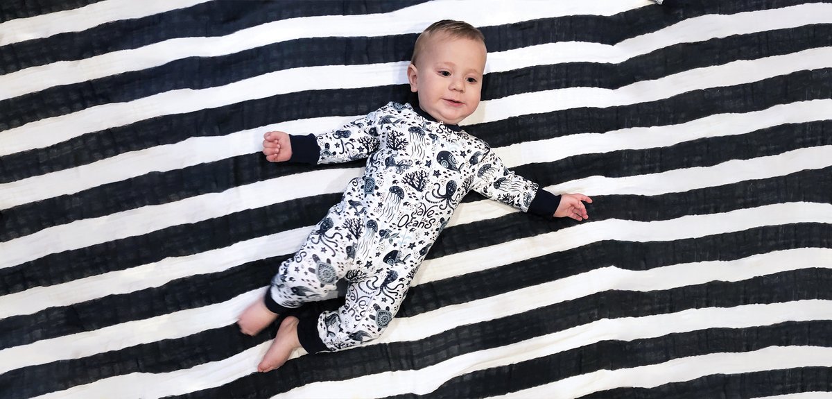 PajamasForPeace's tweet photo. 🌊 This little guy is ready to make waves! Pictured here in our Save The Oceans print. 

#SaveTheOceans #NavyBlue #pajamasallday #pajamas #cutepjs #mommyandme #giftsthatgiveback #kidsfashion #kidsclothes #kidspajamas #pajamasthatgiveback #pajamasforpeace #peace #kindness #kind https://t.co/E7tXz588Sm