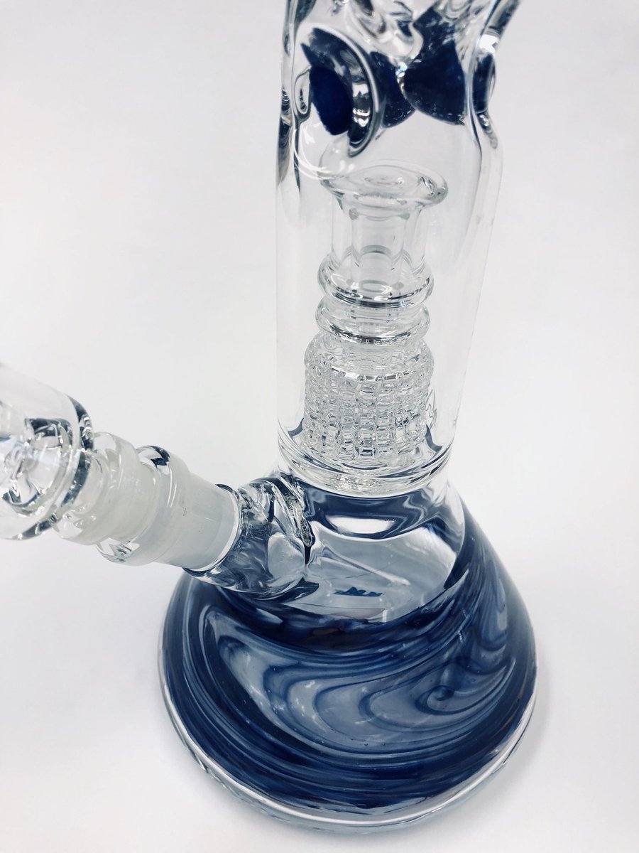 JsSmokin's tweet photo. https://t.co/UIBum6GPqB
Custom Gold Fumed Swirl Ice Perc Bong π
#StonerFam #IAmCannabis
#Custom #GoldFumed #IcePerc
#WaterPipe #MMTech #THC
#EverythingForYourSmokinLifestyle
πβοΈ https://t.co/r7rQxU4df7